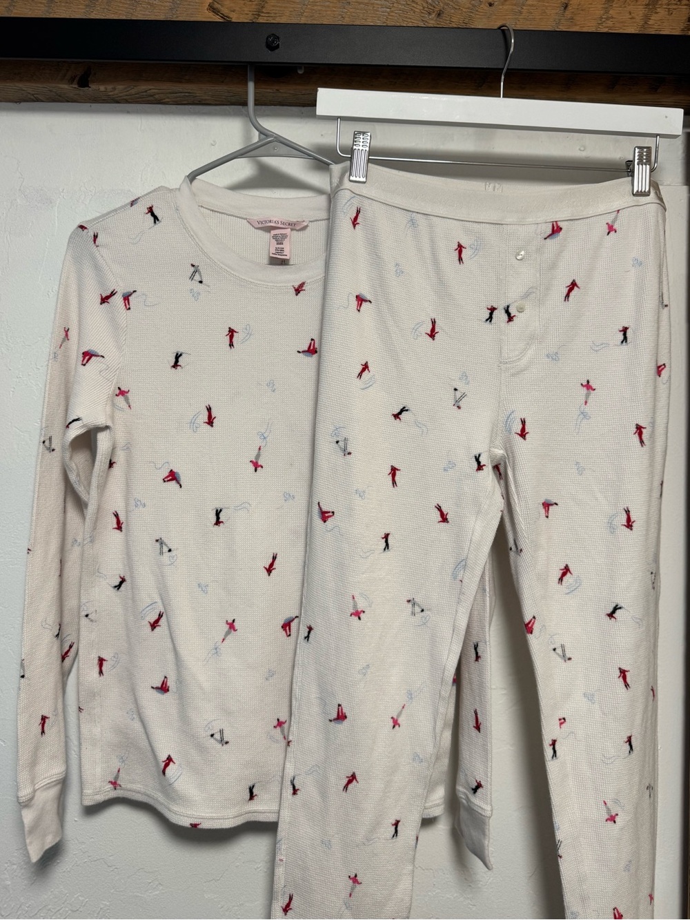 Victoria Secret Thermal Lounge Ski Set